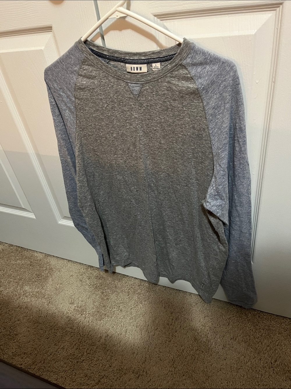 ROWM Men's Long Sleeve Raglan Tee in Heather Gray